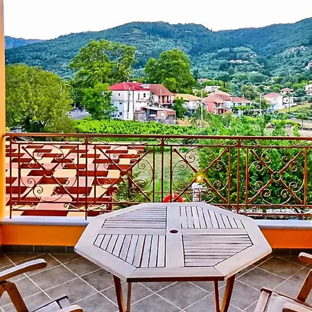 Villa Eclectic With Pool And Stunning Views *