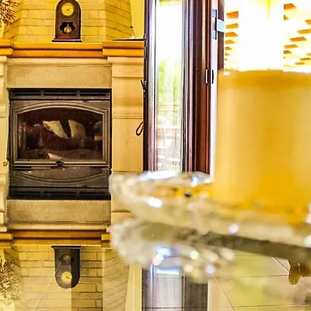 Eclectic With Pool And Stunning Views Villa